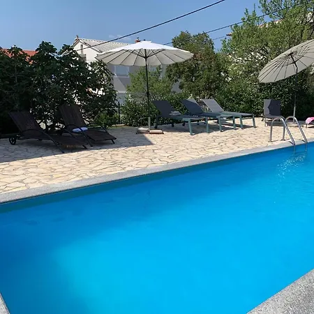 Pool Apartments Novi Vinodolski
