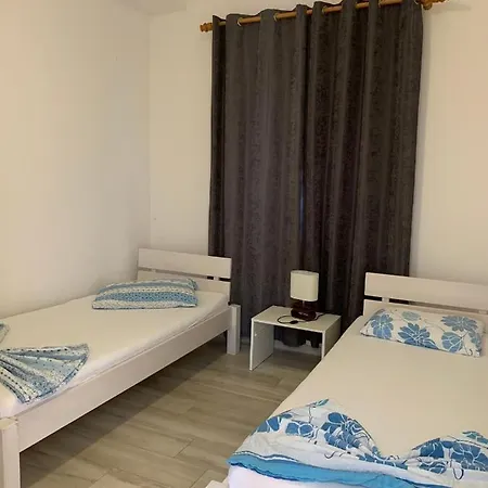Pool Apartments Novi Vinodolski * ノヴィ・ヴィノドロスキー