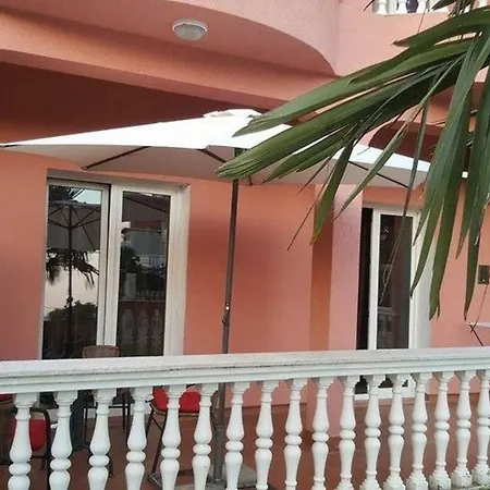 Apartment Ban