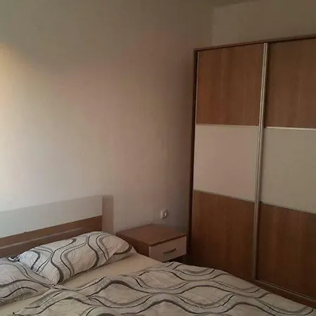 Pool Apartments Novi Vinodolski アパート