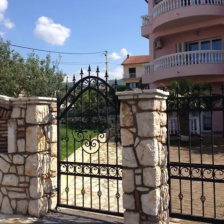 Apartment Ban