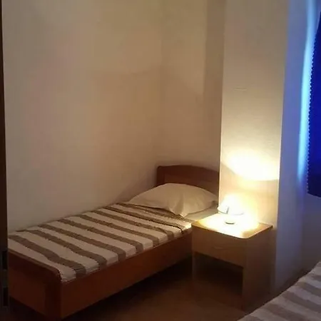 Pool Apartments Novi Vinodolski アパート ノヴィ・ヴィノドロスキー