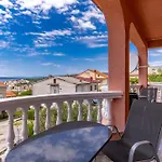 Apartament Pool Novi Vinodolski