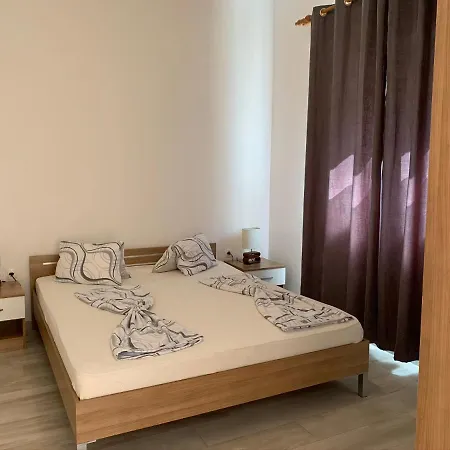 아파트 Pool Apartments Novi Vinodolski 노비비노돌스키
