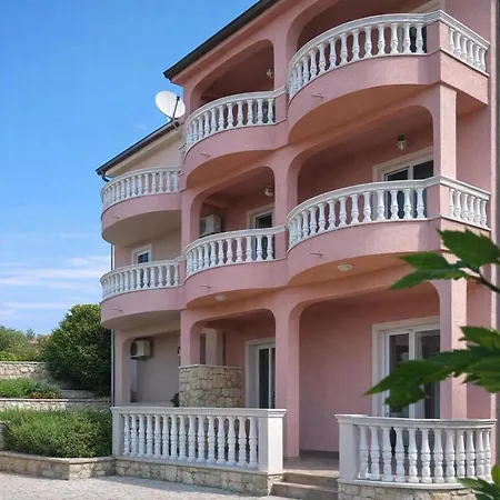 Pool Apartments Novi Vinodolski Novi Vinodolski