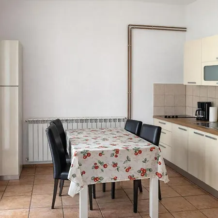 Lägenhet Pool Apartments Novi Vinodolski *