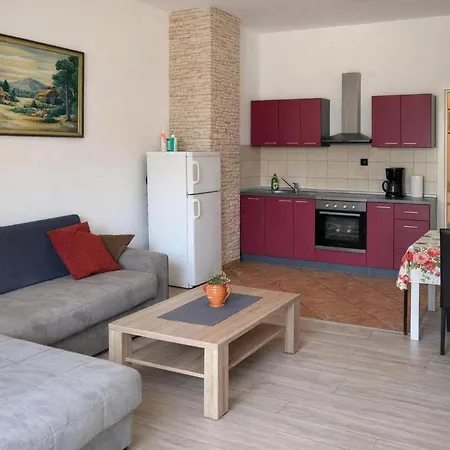 Pool Apartments Novi Vinodolski * Novi Vinodolski