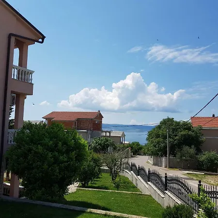 Pool Apartments Novi Vinodolski